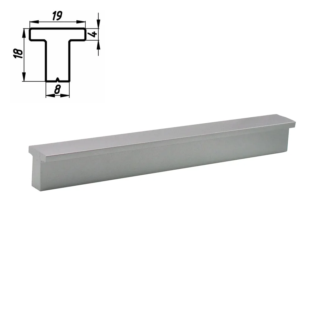 Plastic profile handle
